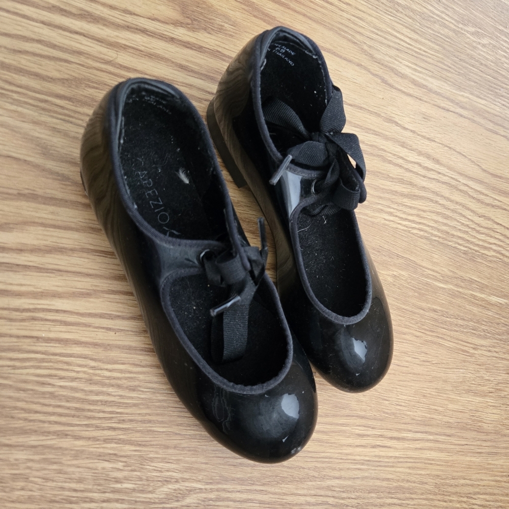 Capezio Tap Shoes 6.5 Like New